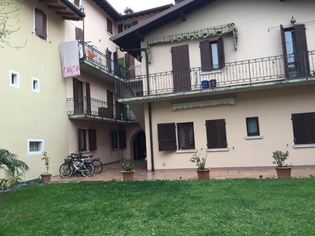 Clo Apartment Toscolano Maderno Exterior photo